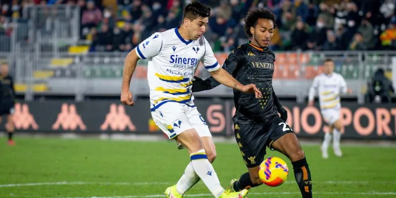 Soi kèo trận đấu Venezia vs Hellas Verona